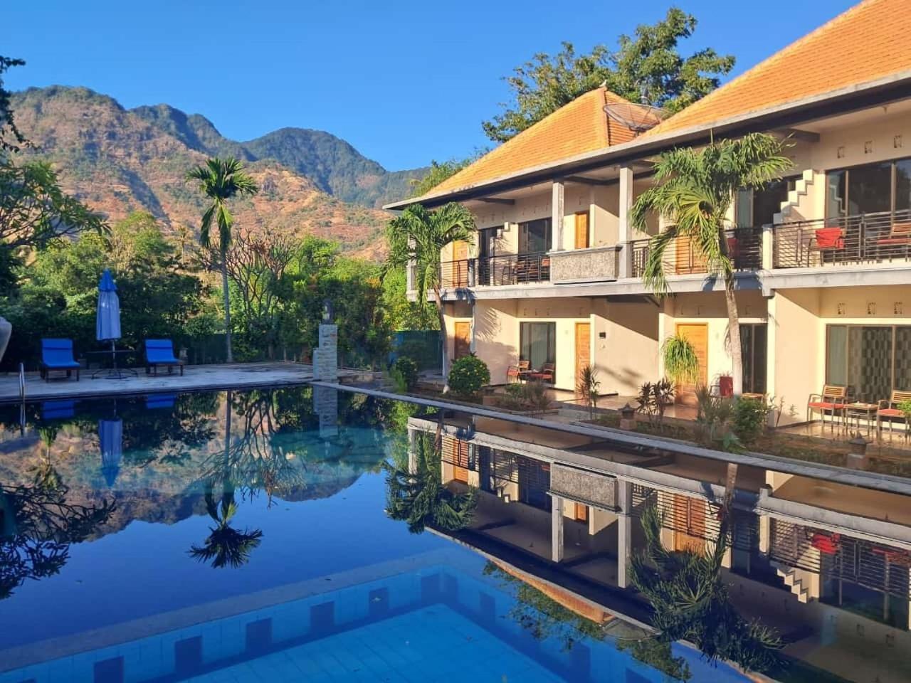 Avana Hotel & Dive Center Pemuteran Экстерьер фото
